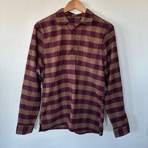 NWOT lululemon Mens Button Down Dress Shirt in Plaid Size Small